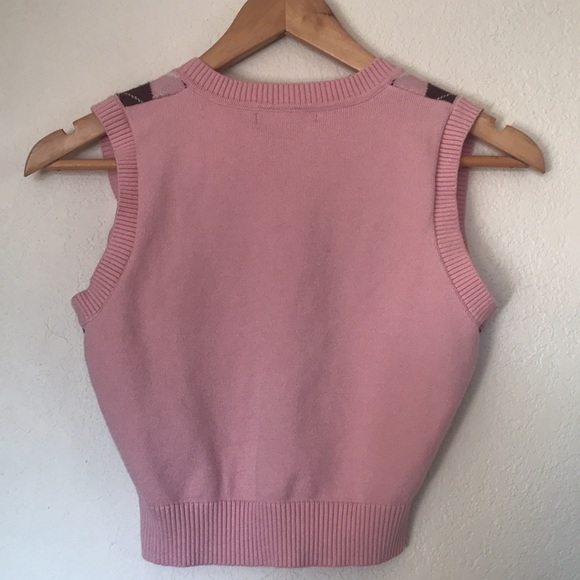 Pink symmetrical vest top, semi crop 🌸size small - Picture 3 of 4